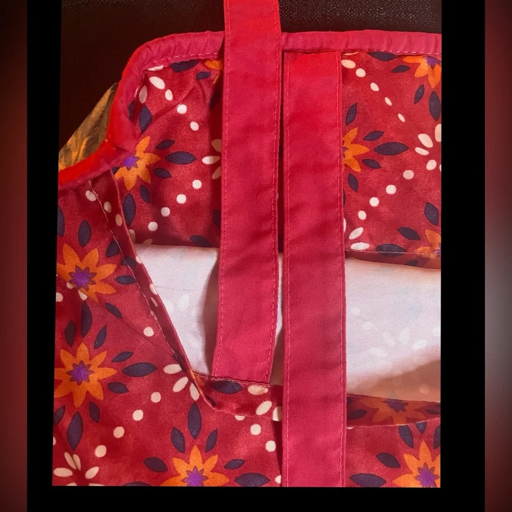Pioneer Woman King Sham 1x Red White Multi-Color Floral Missing One Tie